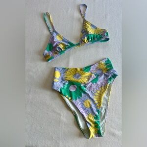 AERIE Daisy Print Triangle Top & High-Waist High-Cut Cheeky Two Piece Bikini M
